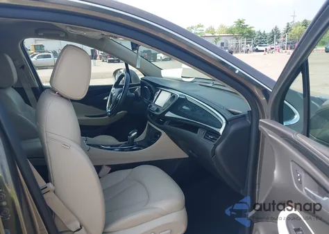 2017 Buick Envision Essence z USA, uszkodzony, nr VIN LRBFXBSA1HD091449